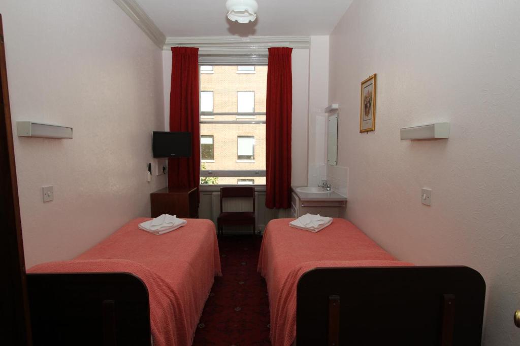 Ridgemount Hotel - Resim 33