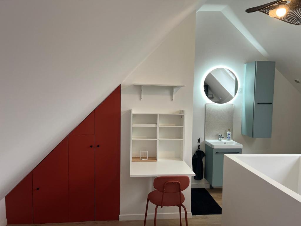 Photo de la galerie de l'établissement Studio Cosy sous les toits, à Roubaix