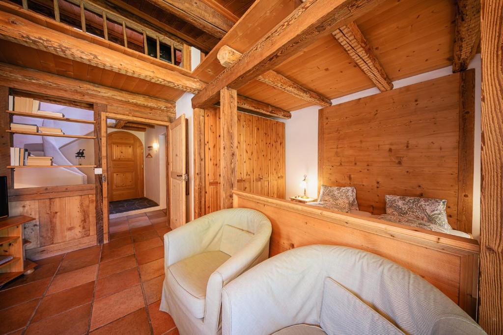 Postel nebo postele na pokoji v ubytování Albergo Ristorante Grotto Miralago