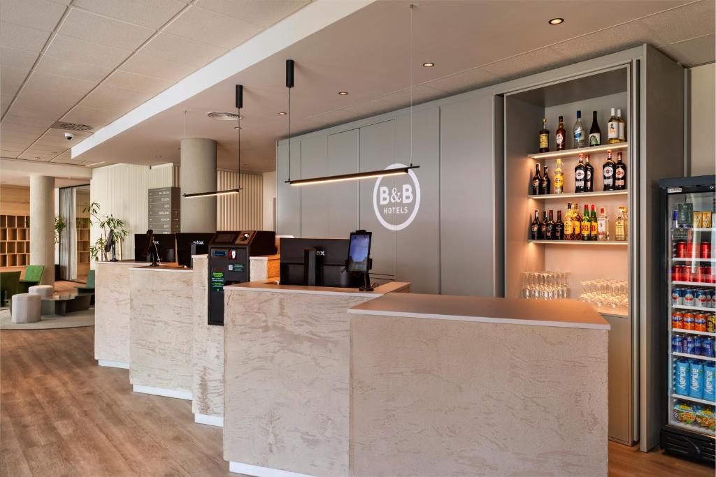Lounge nebo bar v ubytování B&B HOTEL Valencia Ciudad de las Ciencias