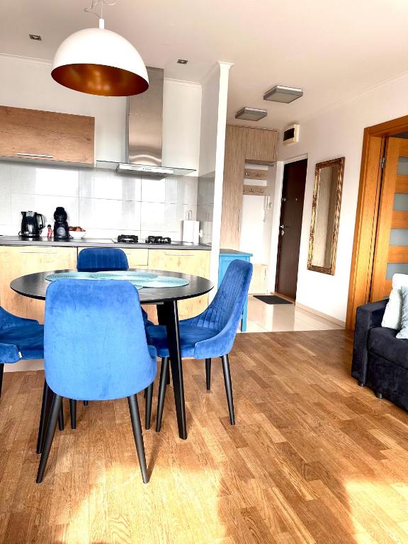 Posedenie v ubytovaní Gocław 2 rooms Parking Free