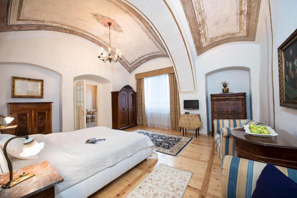 Postel nebo postele na pokoji v ubytování Chateau GrandCastle