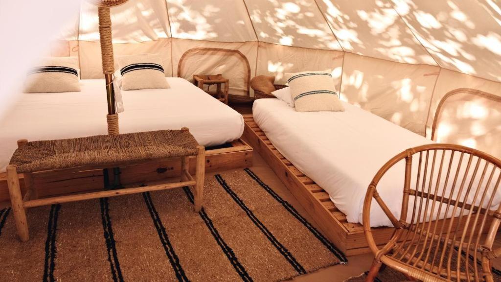 Cama o camas de una habitación en Tres Estrellas Camí de Sirga Mequinenza