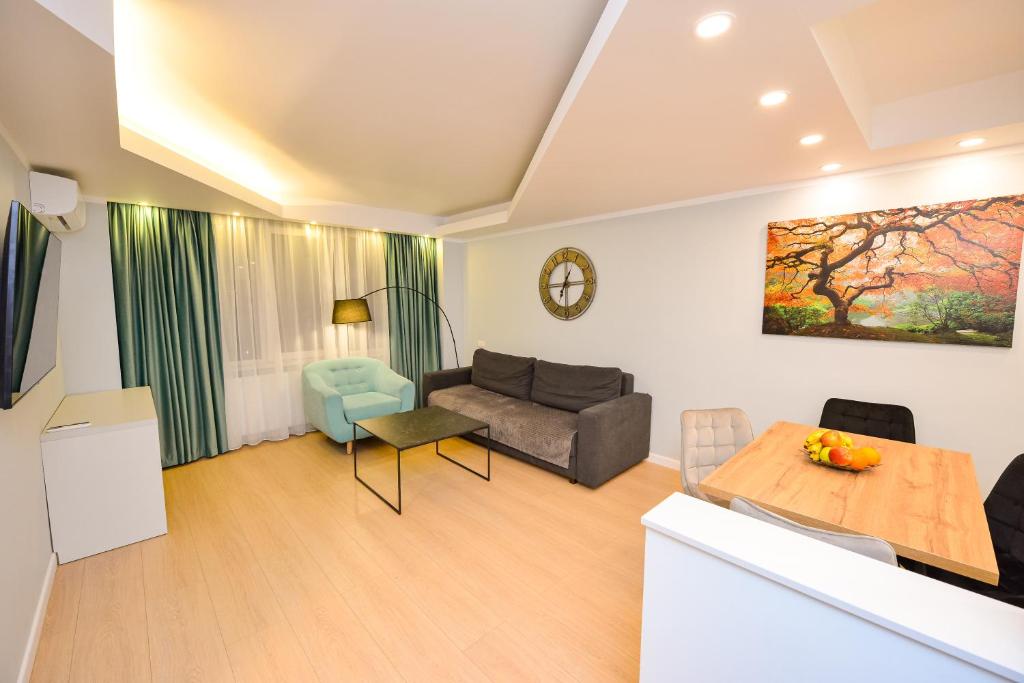 One by One - by Grand Accommodation - 