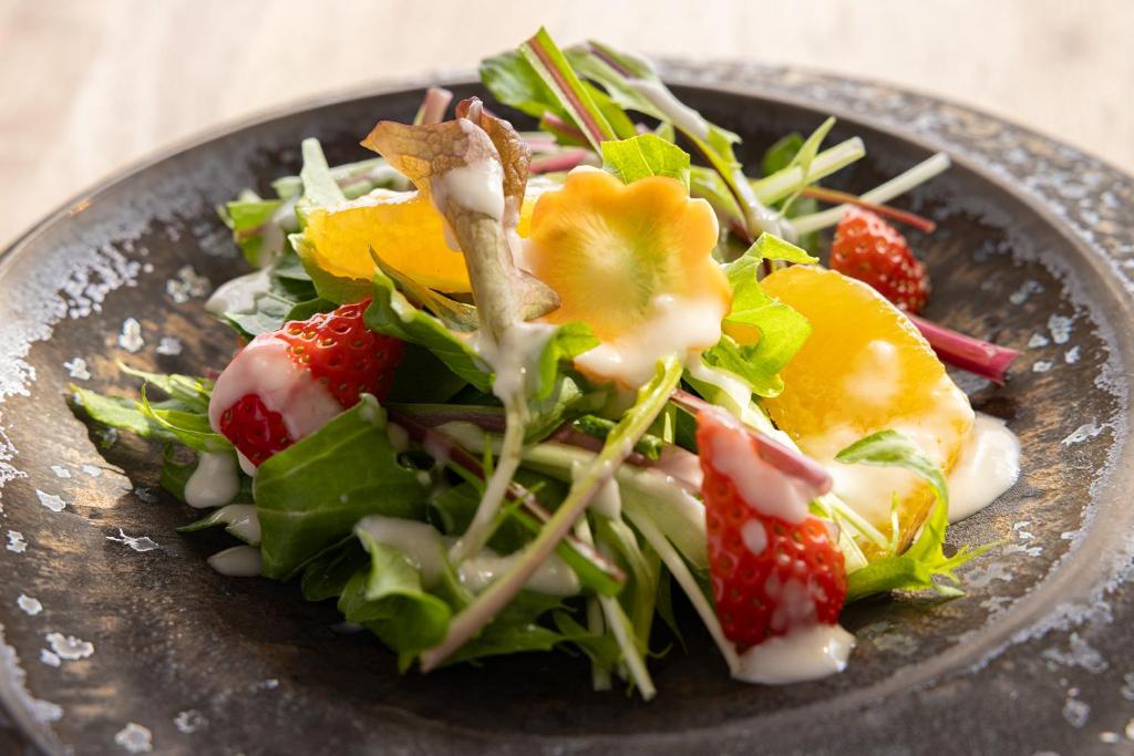 ホテルの敷地内または近くでの食事または食べ物