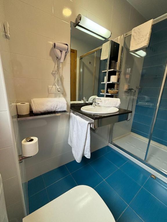 Koupelna v ubytování Hotel Molina Real