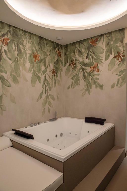 Smart Hotel Napoli - ホットタブ付きのダブルルーム