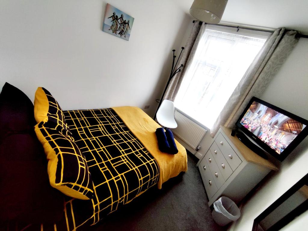 TV a/nebo společenská místnost v ubytování House share with few ensuite rooms near Southmead