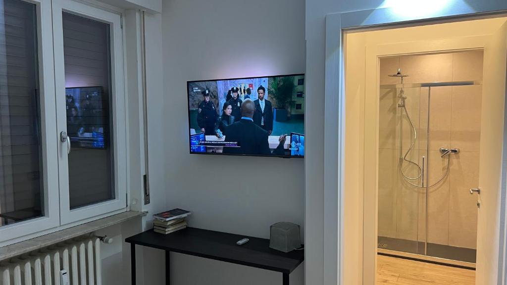 Televízia a/alebo spoločenská miestnosť v ubytovaní san rocco apartments