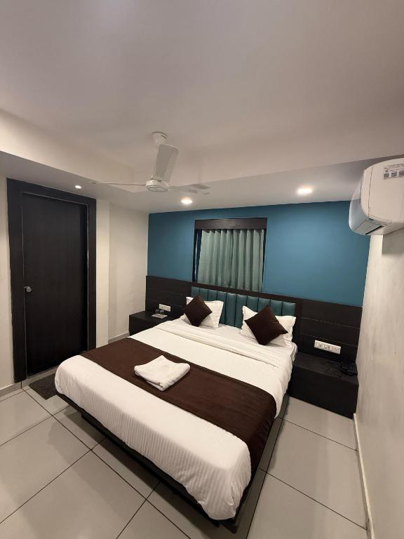 Postel nebo postele na pokoji v ubytování Hotel Sunview