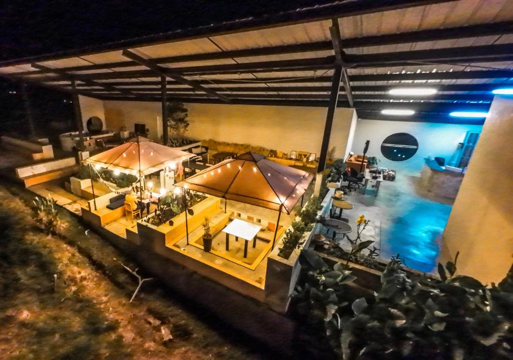 Piscina en o cerca de Cabañas para parejas cerca a Medellín - LUUM By Roots Rentals