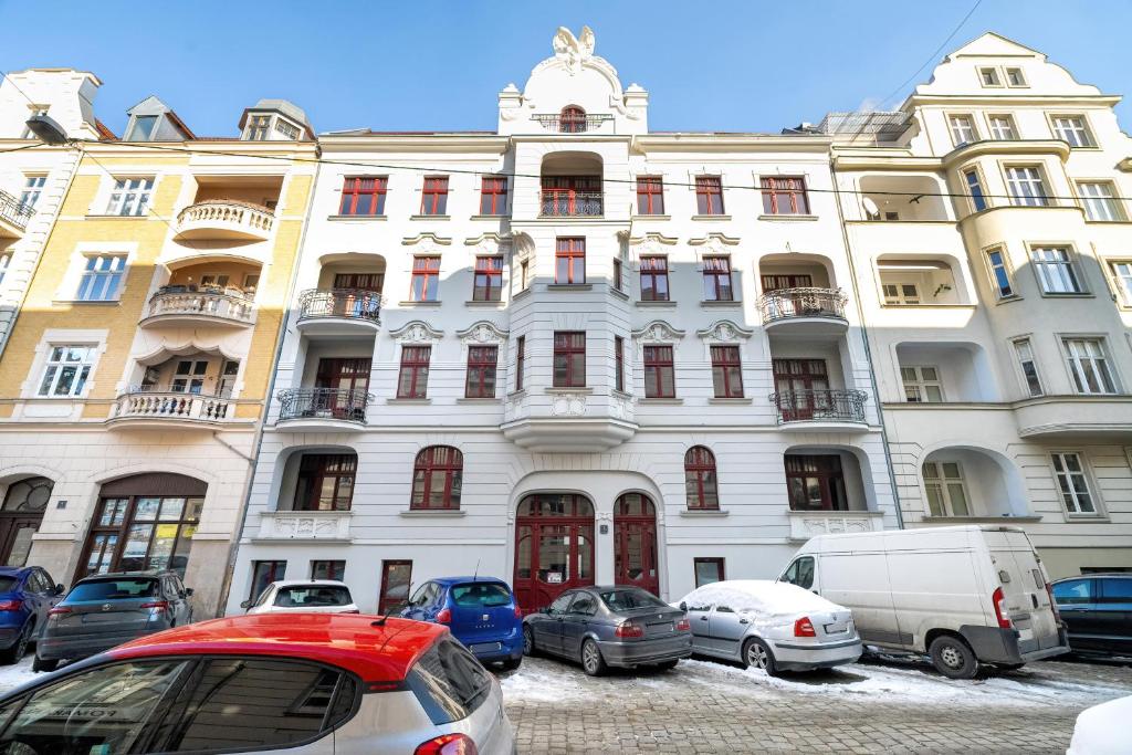 Budova, v ktorej sa apartmán nachádza