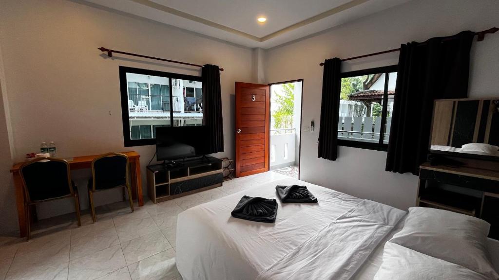 
Double Room
