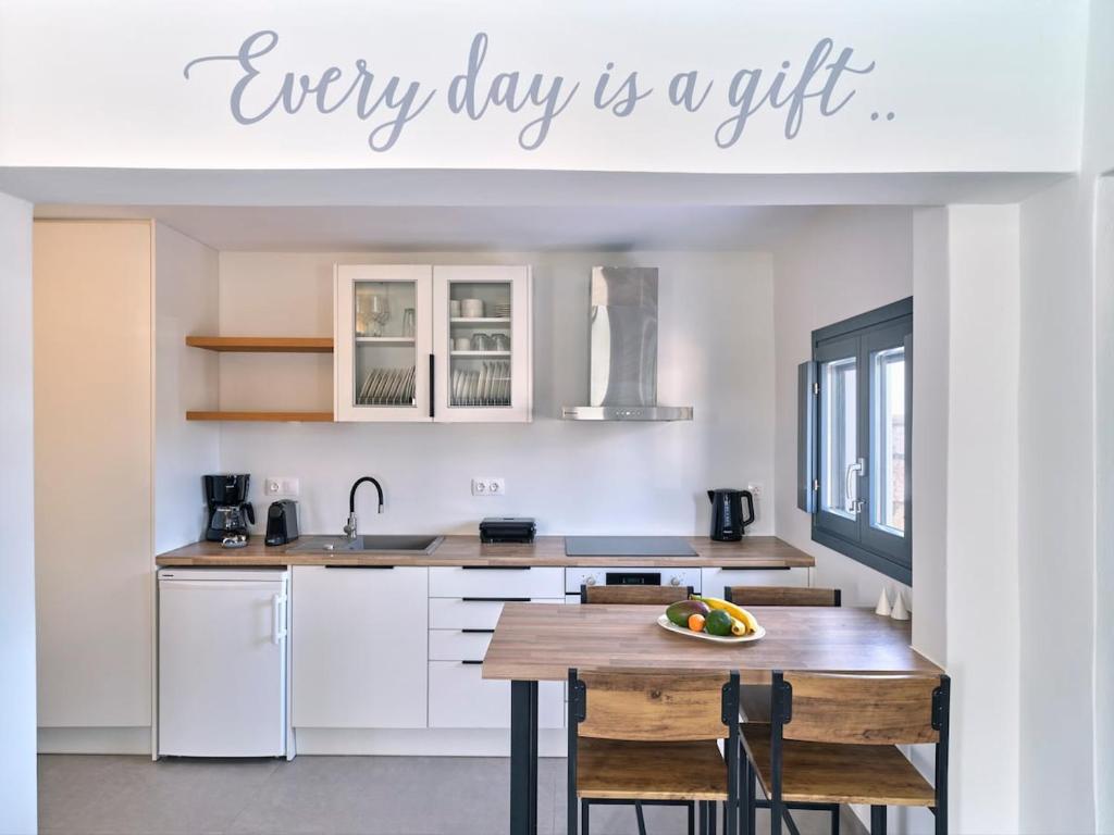 Dapur atau dapur kecil di Sage House