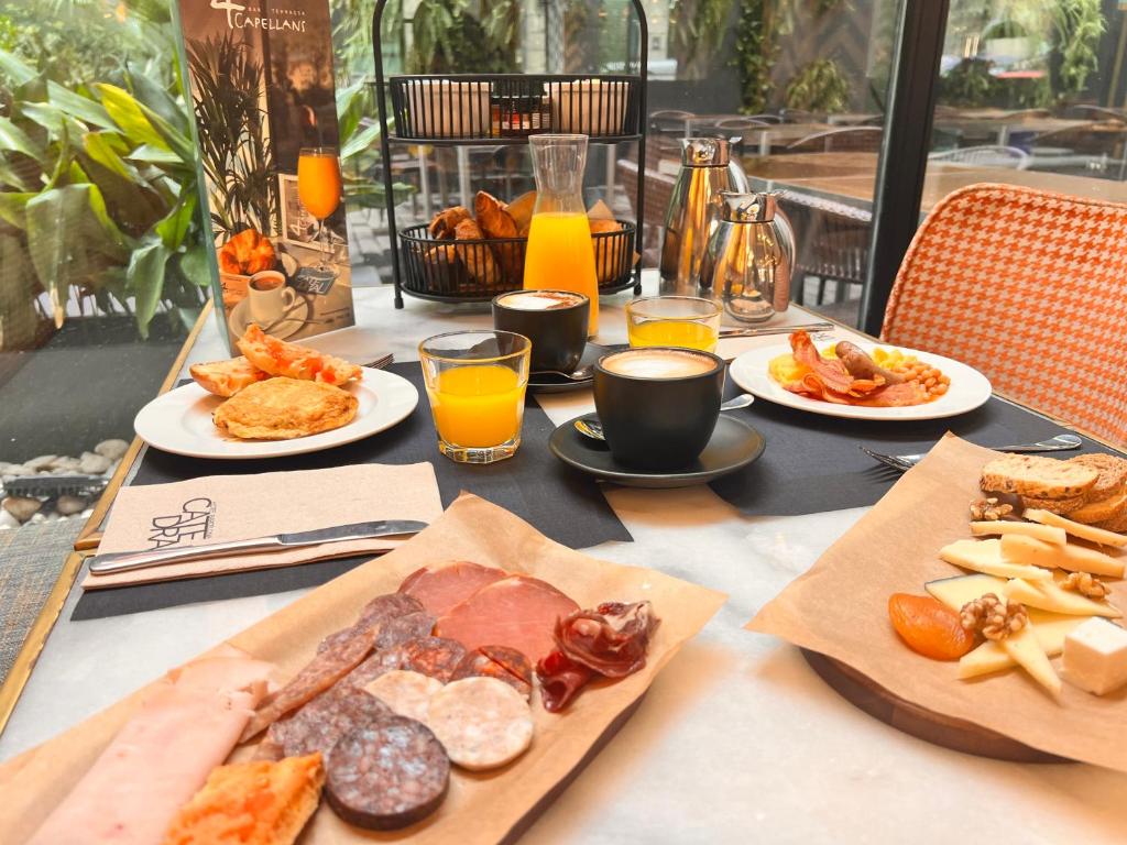 Hotel Barcelona Catedral 4 Sup - Resim 10