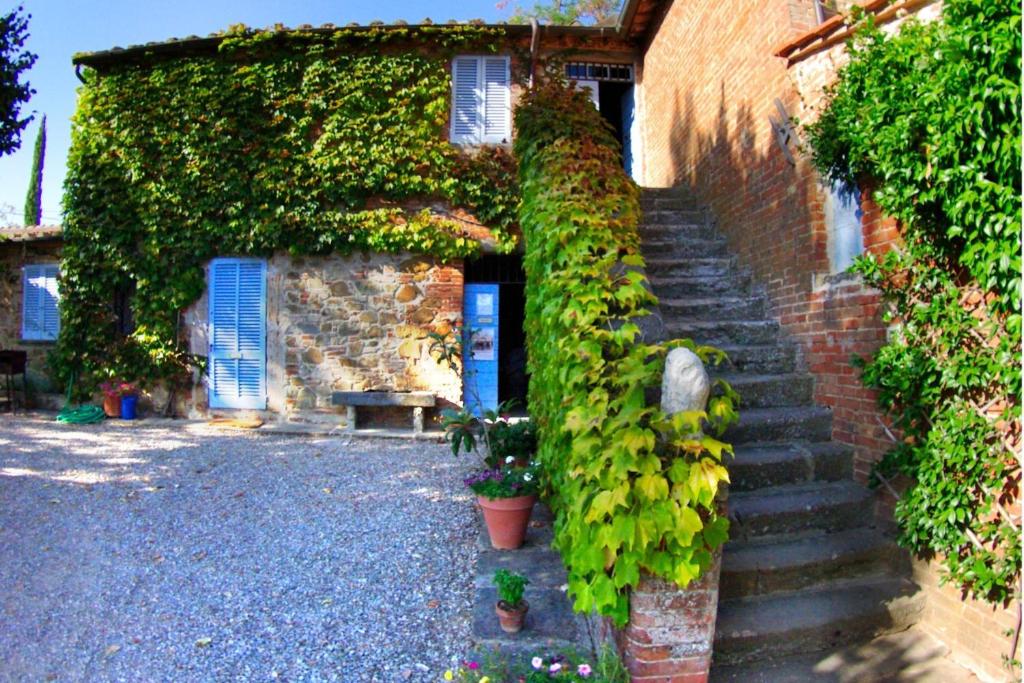 Agriturismo Fattoria Santa Vittoria - Apartment With View And Balcony