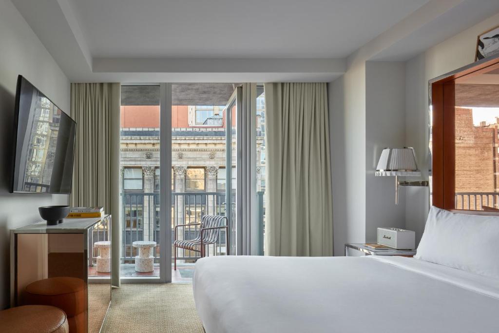 Hotel Park Ave NYC - King Room With Balcony