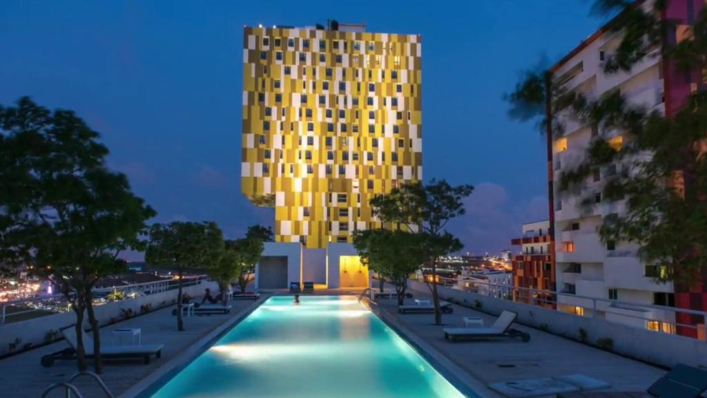 Πισίνα στο ή κοντά στο Cozy Three Bedroom Apartment at Villaggio