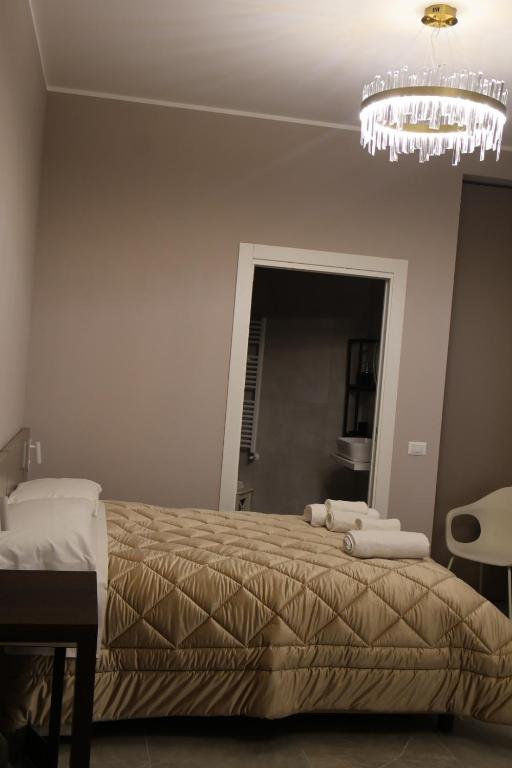 COLOSS IMPERIAL SUITE Guest House - 4