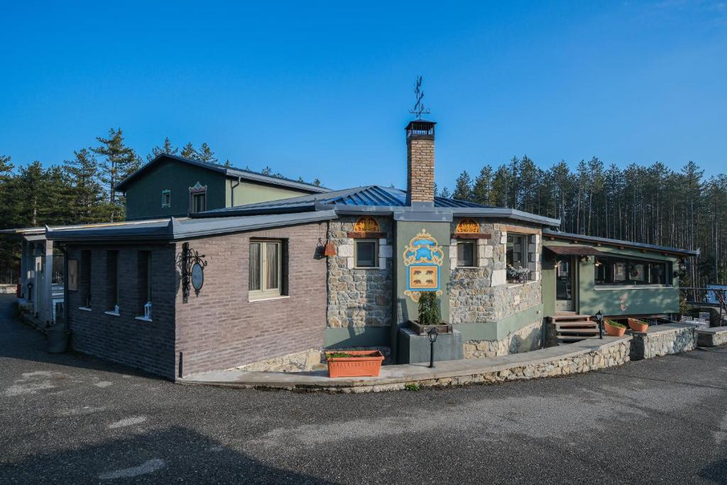 Budova, kde se aparthotel nachází