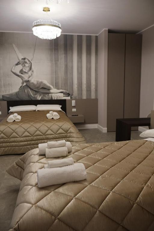 COLOSS IMPERIAL SUITE Guest House - 11