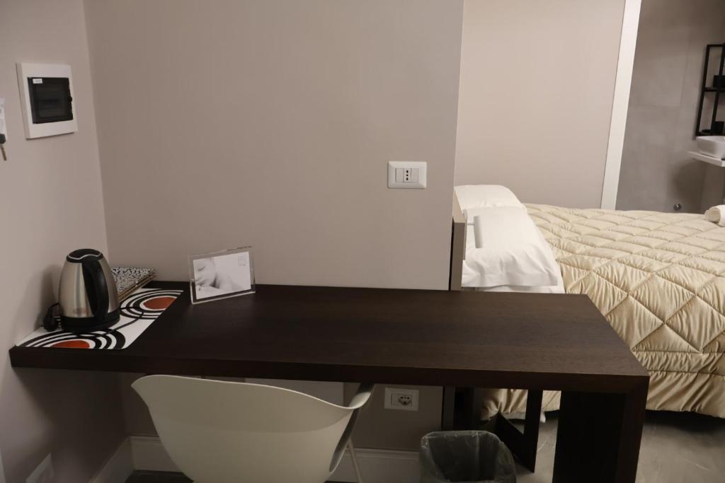 COLOSS IMPERIAL SUITE Guest House - 17