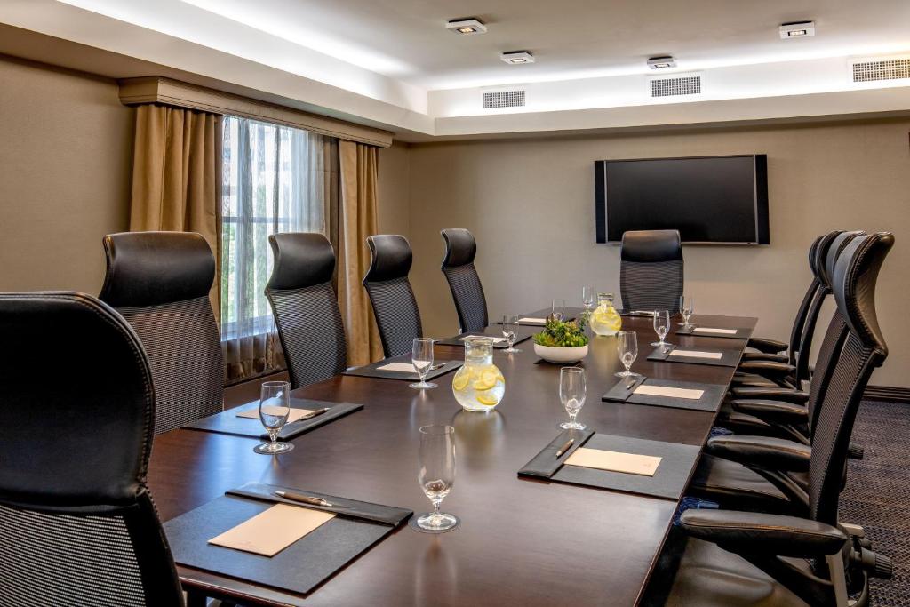 Sheraton Boston Needham Hotel photo
