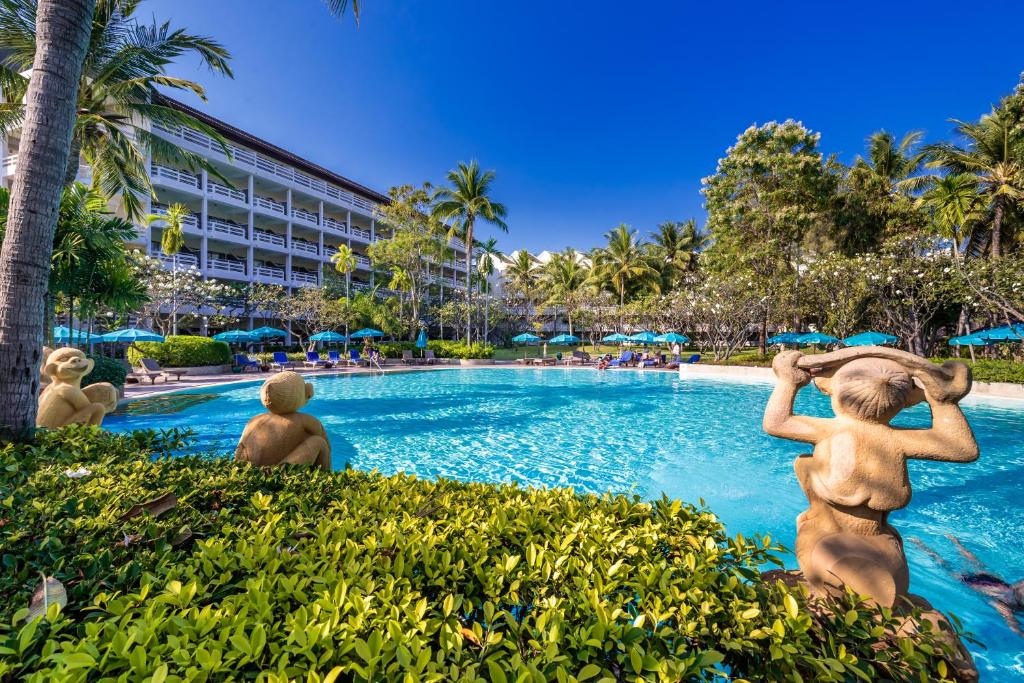 Bazén v ubytování The Regent Cha Am Beach Resort, Hua Hin nebo v jeho okolí