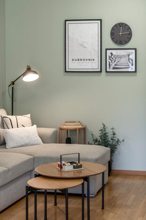 River Apartment I Cozy & elegant apartment for 4 with private parking