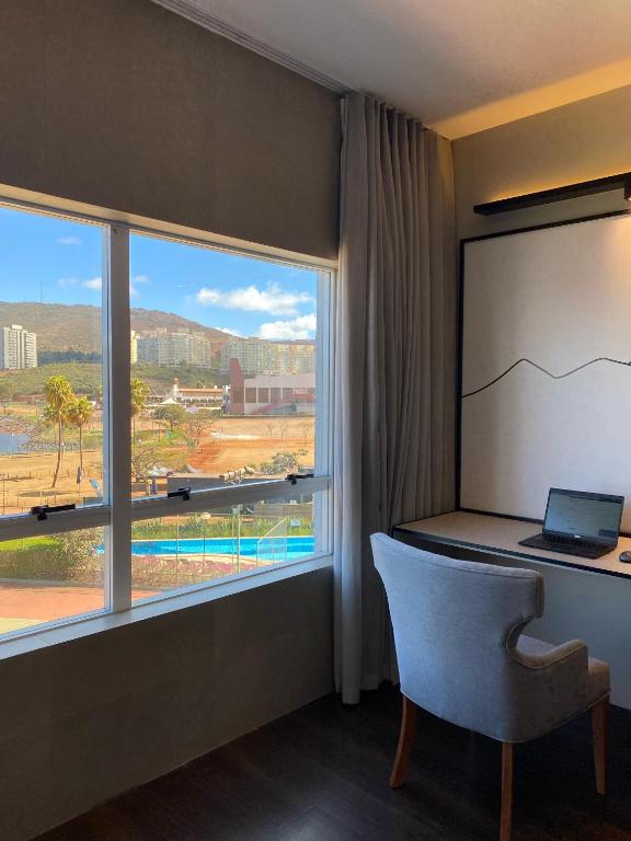 A piscina localizada em Transamerica Lagoa dos Ingleses ou nos arredores