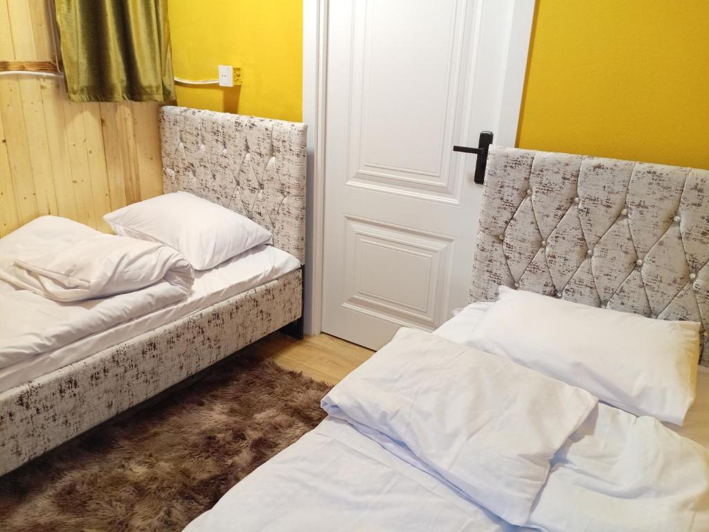 Postel nebo postele na pokoji v ubytování Baku Express Hostel