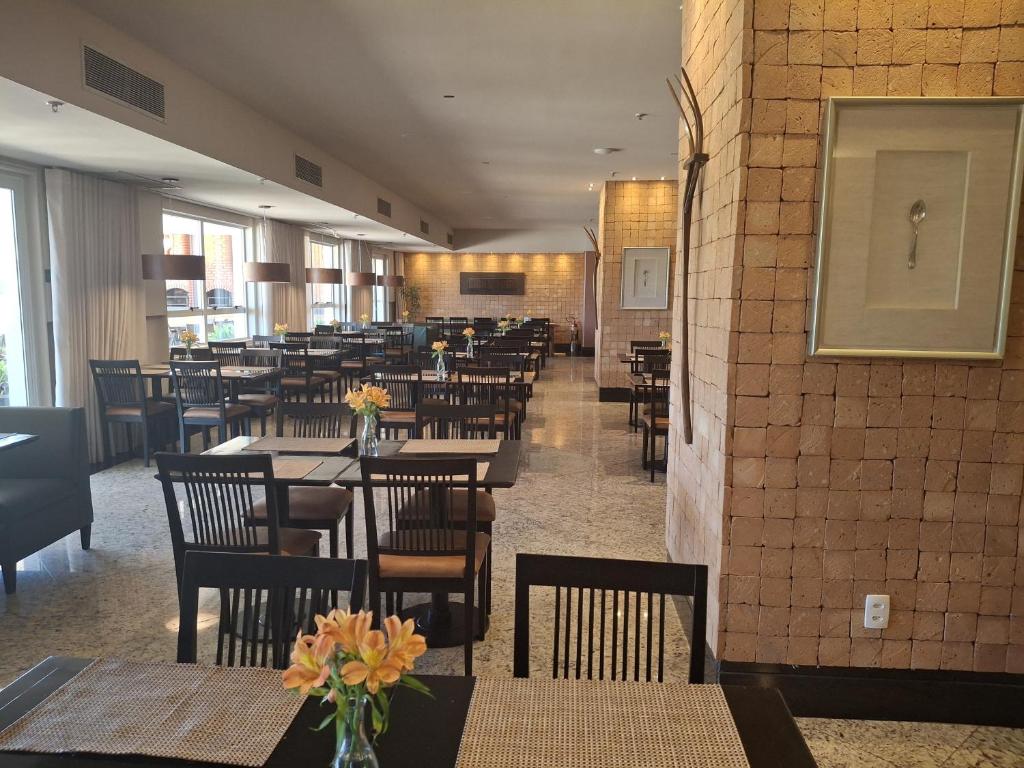 Um restaurante ou outro lugar para comer em Transamerica Lagoa dos Ingleses