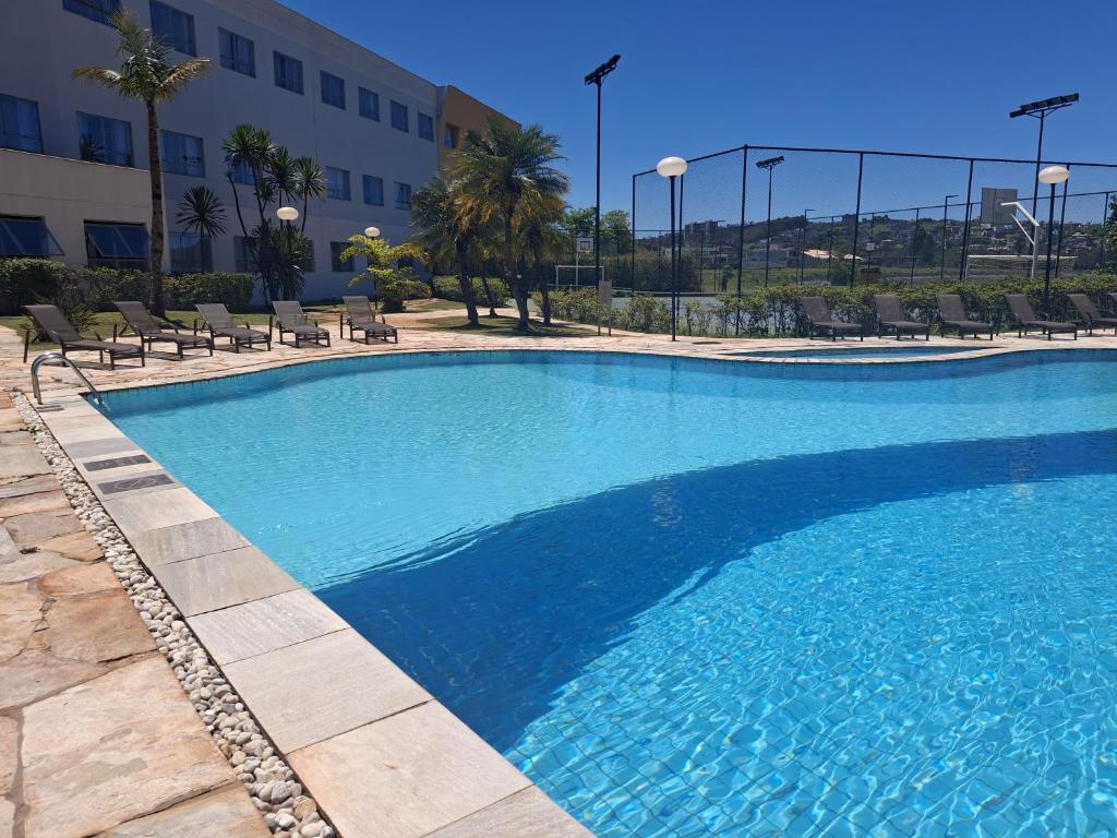 A piscina localizada em Transamerica Lagoa dos Ingleses ou nos arredores