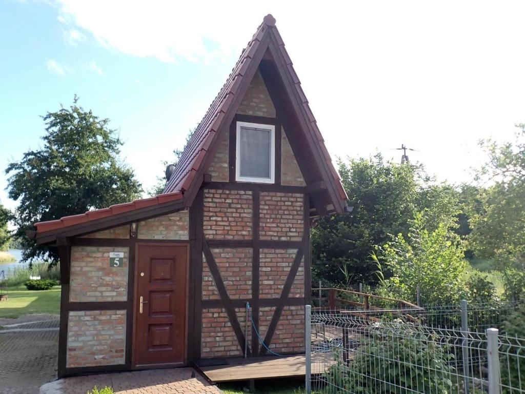 Fotografia z galérie ubytovania Bungalow in Kolczewo at a lake v destinácii Kołczewo