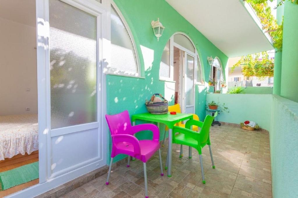 Patio alebo iná vonkajšia časť ubytovania Apartments Tomislava