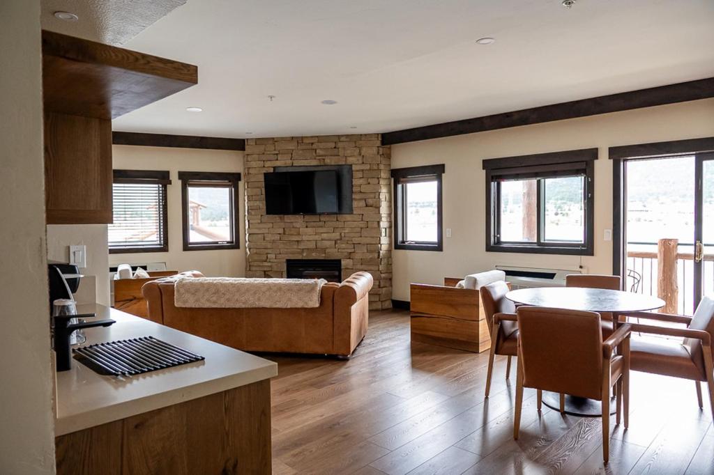 The Estes Park Resort photo