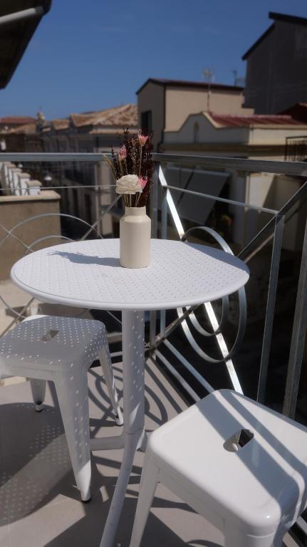Il Vicoletto B&B - In pieno centro - Chambre Double De Luxe Avec Balcon