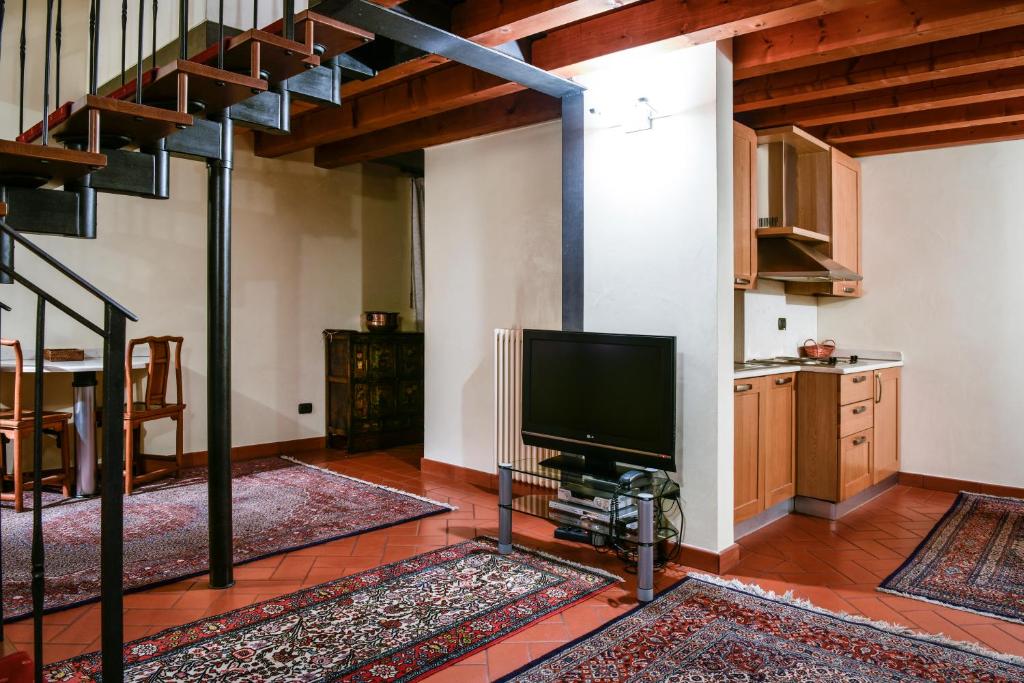 Residence ANTICO SAN ZENO centro storico - Resim 45