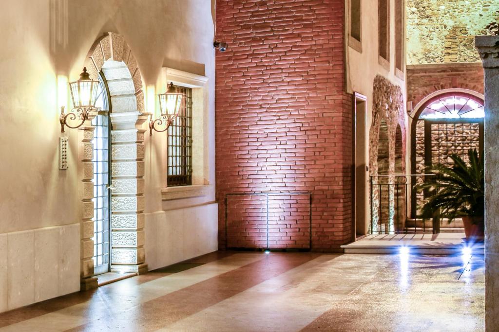 Residence ANTICO SAN ZENO centro storico - Resim 10