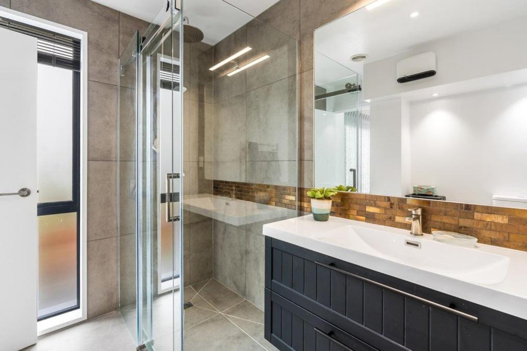 Private luxury townhouse close to central city - Resim 3