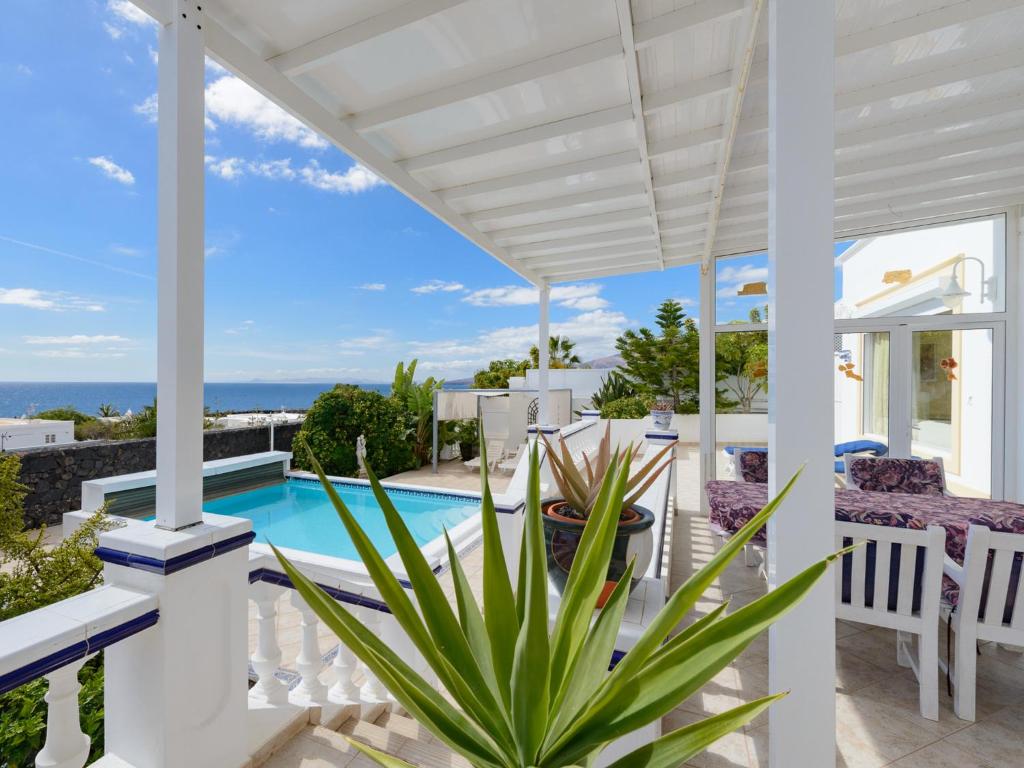 The swimming pool at or close to Villa Fortuna