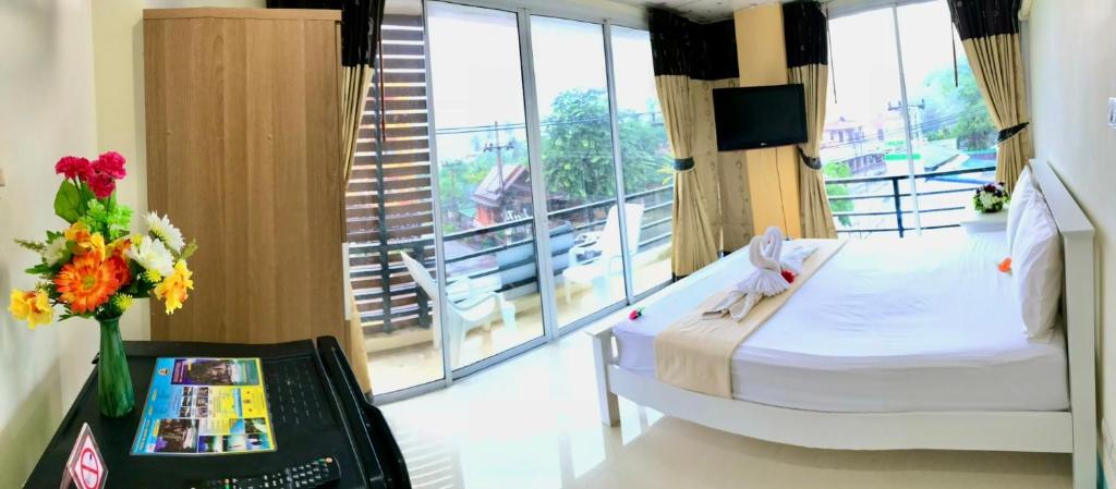 
Deluxe Double Room with Balcony
