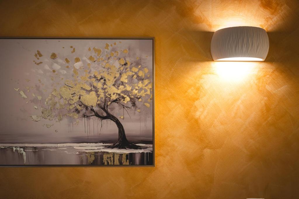 Palazzo Canetti Locarno - Piazza Grande - Suites & Rooms - Easy Self Check-In - Resim 45