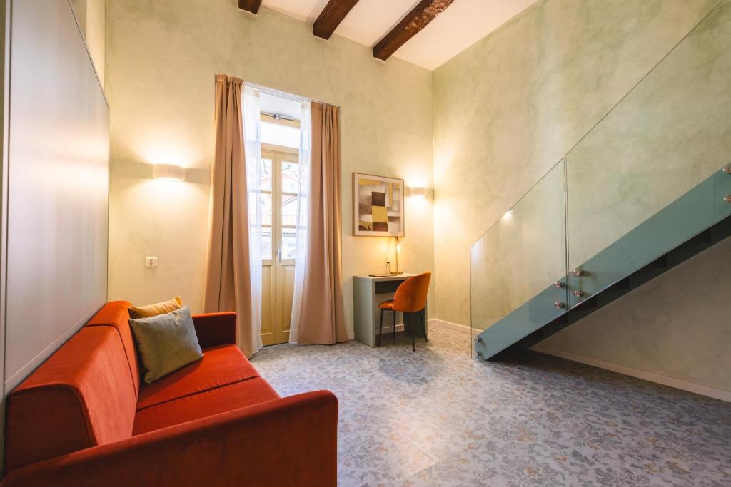 Posezení v ubytování Palazzo Canetti Locarno - Piazza Grande - Suites & Rooms - Easy Self Check-In