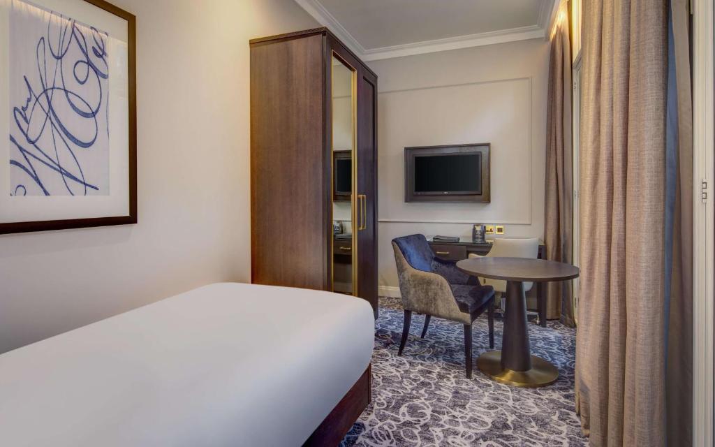 Hilton London Euston - Resim 37