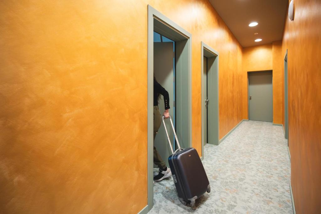 Palazzo Canetti Locarno - Piazza Grande - Suites & Rooms - Easy Self Check-In - Resim 21