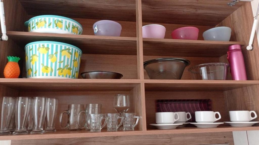 Kaffe- og tefaciliteter på apartamento confortável aconchegante