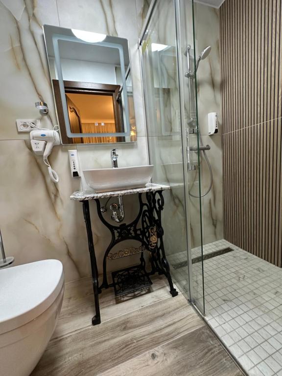 Hotel Boutique Cathedral Plaza Residences room for rent downtown - Resim 28