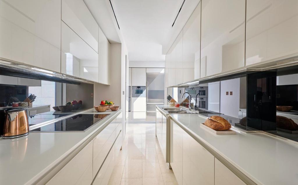Kuchyň nebo kuchyňský kout v ubytování Mandarin Oriental, Doha