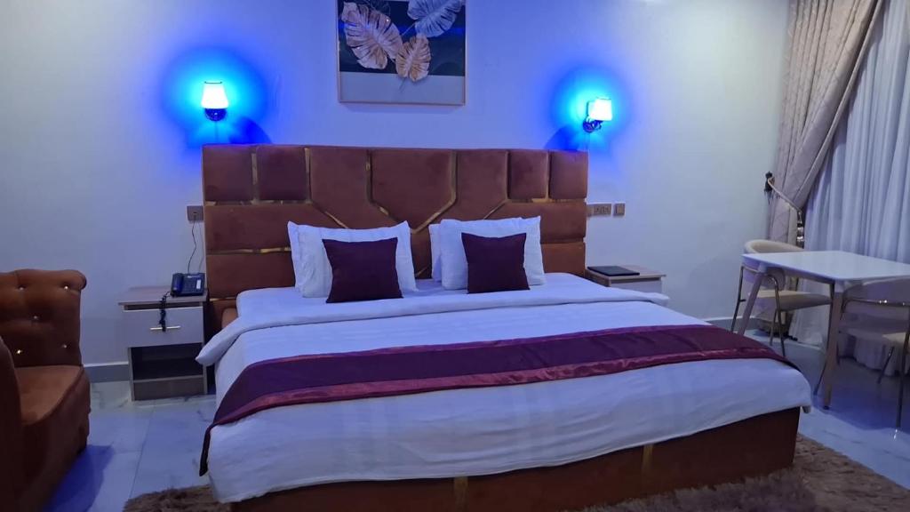 Foto dalla galleria di LINTOC HOTEL & SUITES a Enugu